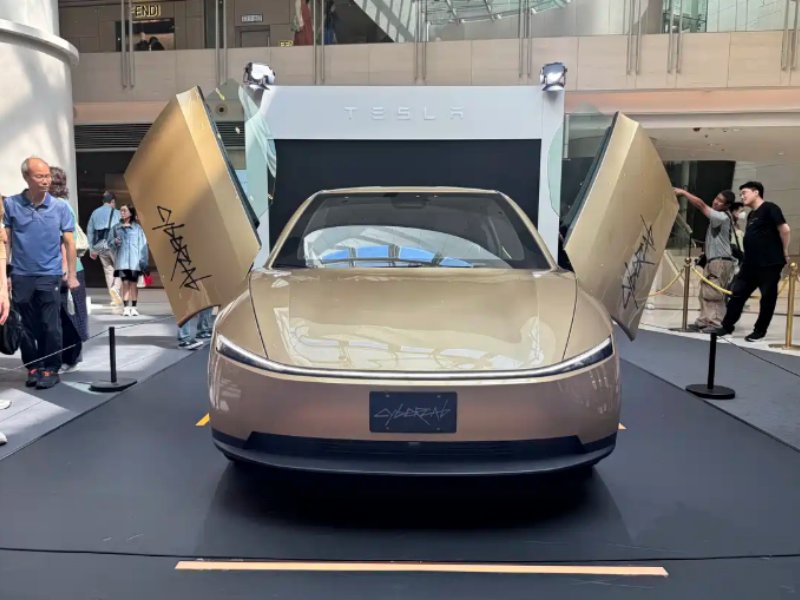 TESLA CYBERCAB TO MAKE CHINA DEBUT IN MID-SEPTEMBER